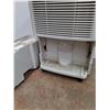 Image 3 : * Danby De-Humidifier - Powers On - 20x13x9.5" - Pickup Only
