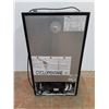 Image 3 : * Hamilton Beach Mini Fridge - 18.5x18x33" - Power Detected - Pickup Only