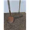 Image 2 : ** Vintage 9' Grain Scoop Shovel, Metal Yard Rake - Pickup Only