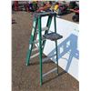 Image 2 : ** Foldable Ladder 58", Cannot Ship