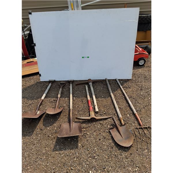 ** Lot Of Metal Gardening Tools As-Is, Cannot Ship