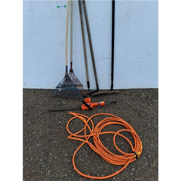 **Lot of Garden Maintenance Tools -CANNOT SHIP AS IS