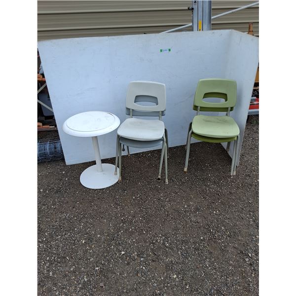 **(4) Plastic Kids Chairs And Table, Cannot Ship