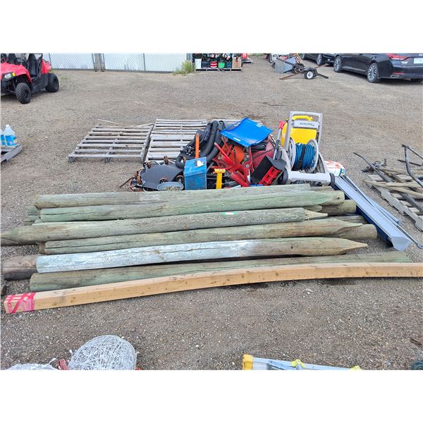 **(18) Wooden Treated Fence Posts 8' x 5" and 10' 4" x 4" Post ,Cannot Ship