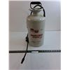 Image 1 : ** Chapin 2 Gallon Manual Pump Sprayer - Pickup Only