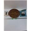 Image 1 : Hawaiian Island Wood Decor, Outlet & Sound Amplifier