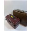 Image 5 : (2) Vintage Suitcases: Locking Burgundy Samsonite & Green Samsonite
