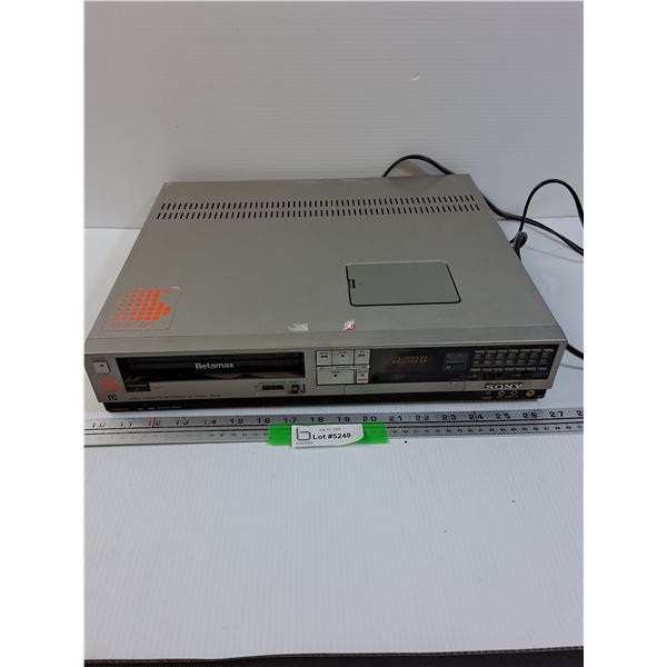 Betamax Video Casette Recorder - Powers On, As Is