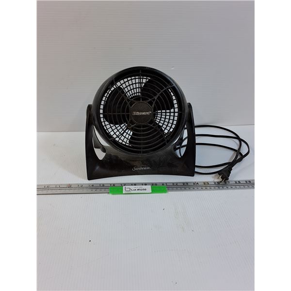 Sunbeam Desk/Small Fan - 11" x 6" x 11" - Works, Could Use Clean