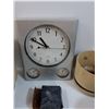 Image 5 : (4) Planters & Clock & Vintage Plug Converter Adapters