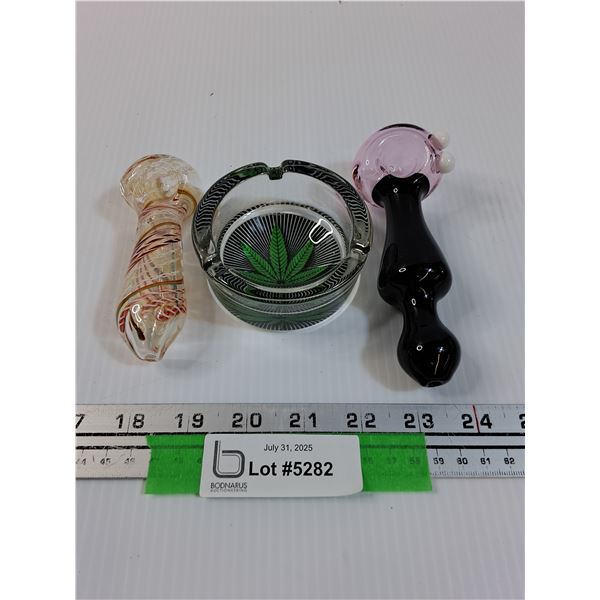 Smoking Paraphernalia Lot: (2) Pipes & (1) Ash Tray