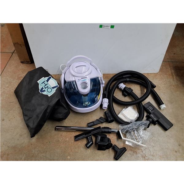 H2O Vacuum with Attachments - Tested  -  PICK UP ONLY