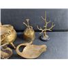 Image 3 : Brass Sugar Pot with Lid, Oil Can, Brass Swan Tray and Brass Decor