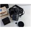 Image 3 : Minolta Maxxum 3000i Camera, Minolta 2000 xi Flash and Voyager Camera Bag - As Is