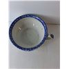 Image 2 : Ceramic Flowered Chamber Pot 9" Diameter