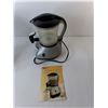 Image 4 : Cocoa-Latte Hot Drink Maker- Powers On