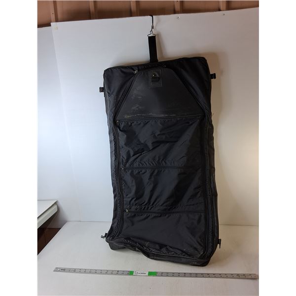 1995 Saskatchewan Sask. Curling Championships Folding Garment Bag