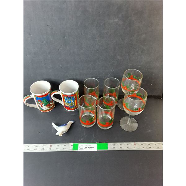 (8) Christmas Mugs/Glasses, Decorative Ceramic Bird