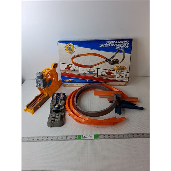Hotwheels Figure 8 Raceway-Untested