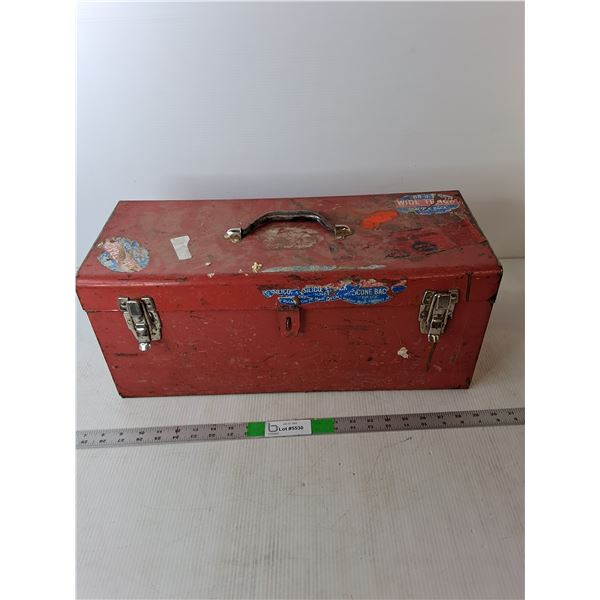Metal Toolbox 21" x 9" x 9"