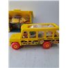 Image 5 : Fisher Price Play Family House & School Bus