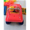 Image 4 : Fisher Price Bouncing Buggy, Plastic Shapes And Wood Poles & Yellow Toys Beds