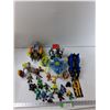 Image 1 : Batmobil, Pompom Maker, Assorted Imaginex Figures