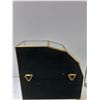Image 4 : (2) Display Cases - 9'' x 4'' x 9'' - As Is