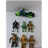 Image 2 : (4) Teenage Mutant Ninja Turtles And Motorcycle, Figures