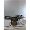 Image 1 : (2) Cutting Boards, (2) Muffin Trays, (4) Bread Pan, Misc