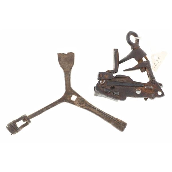 UNMARKED Pre-1800's Flintlock Mechanism & Tool