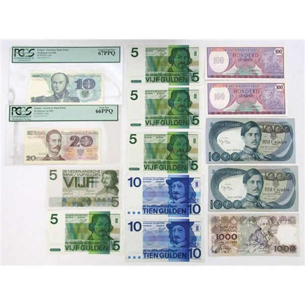 World Wide Collection of Issued Banknotes, 1966 to 1986.