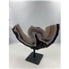 Image 5 : 10 INCH PINK AND BLACK UNQUIE NATURAL FORMATION AGATE SLICE
