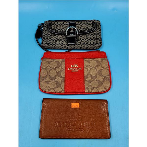 Small Coach Purse, Clutch, & Wallet