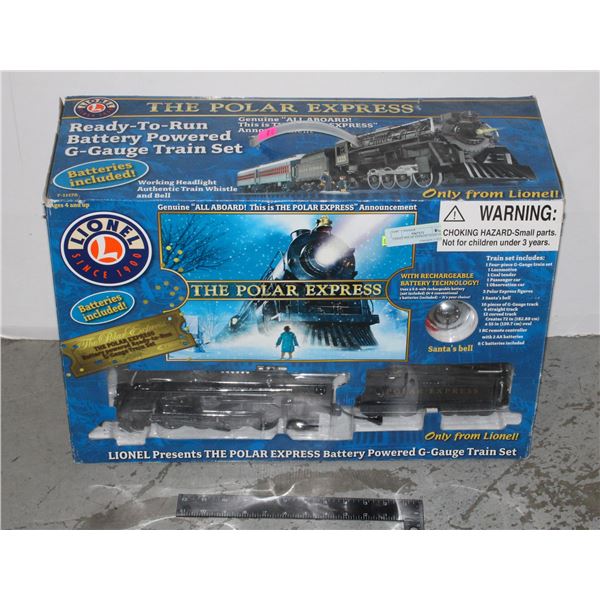LIONEL POLAR EXPRESS TRAIN SET