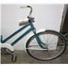 Image 3 : VINTAGE CCM WOMENS BICYCLE