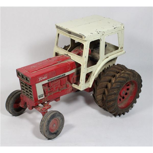 INTERNATIONAL TURBO 1466 FARMALL DIE CAST