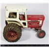 Image 2 : INTERNATIONAL TURBO 1466 FARMALL DIE CAST