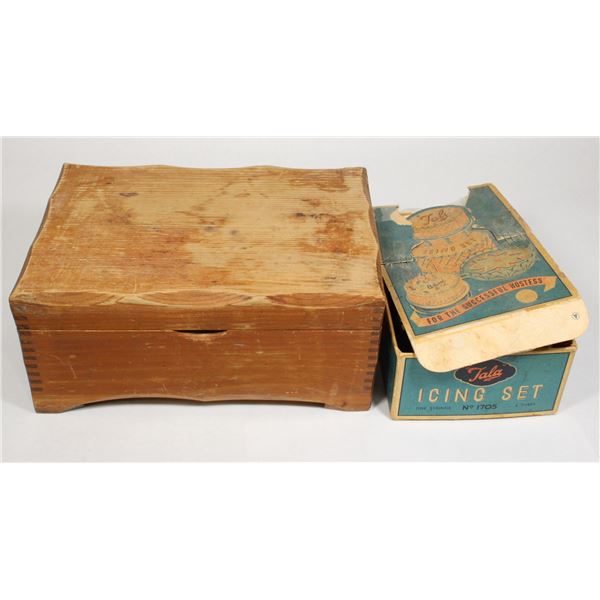 VINTAGE/ ANTIQUE TALA ICING SET IN WOODEN MIRRORED