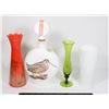 Image 1 : LOT OF VINTAGE COLLECTIBLE GLASS ITEMS