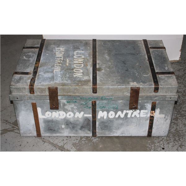 VINTAGE LATE 60S CUSTOM BUILT METAL TRUNK