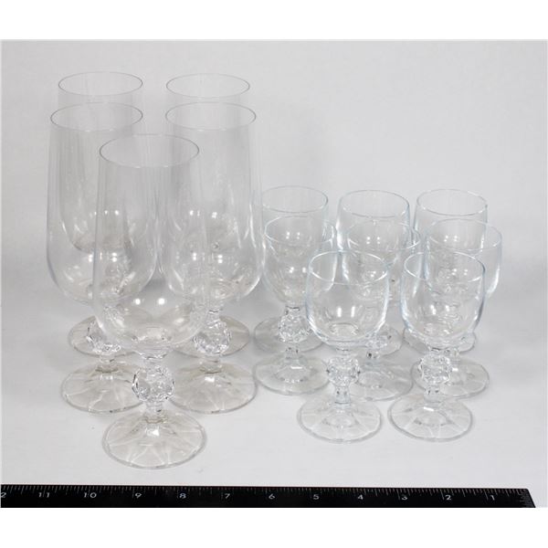 LOT OF CRYSTAL GLASSES, TWO DIFFERENT SIZES