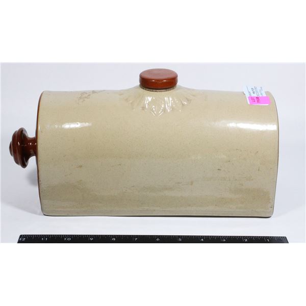 MADE IN ENGLAND 6 PINT HOT WATER JUG/BOTTLE