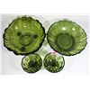 Image 2 : LOT OF VINTAGE GREEN GLASS SERVING BOWLS AND