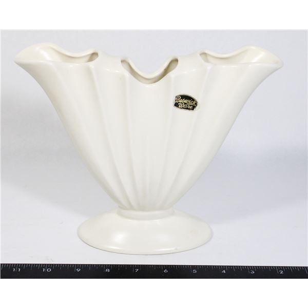 BEAUTIFUL 1930’s ART DECO BESWICK CREAM VASE