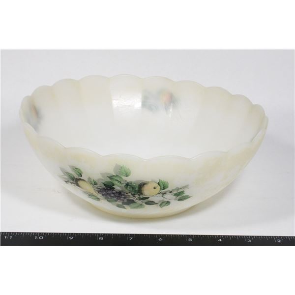 VINTAGE ARCOPAL FRUIT DE FRANCE SALAD BOWL