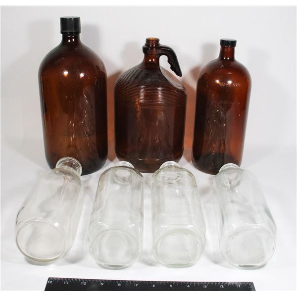 BOX OF VINTAGE/ ANTIQUE BOTTLES INCLUDING