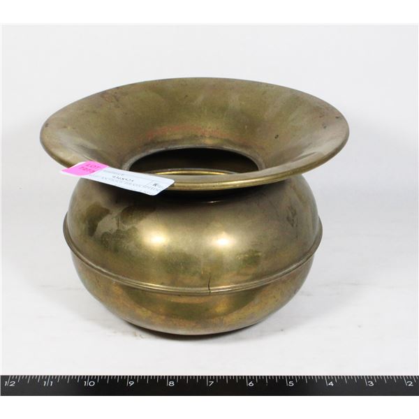 VINTAGE/ ANTIQUE BRASS SPITTOON