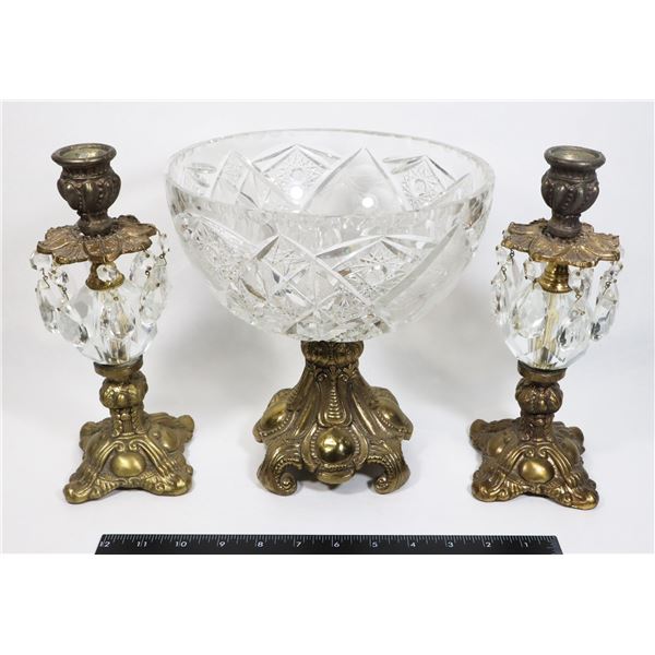 VINTAGE CRYSTAL BOWL ON BRASS STAND WITH