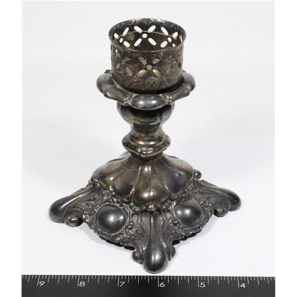 VINTAGE HEAVY SILVERPLATE CANDLESTICK WM ROGERS